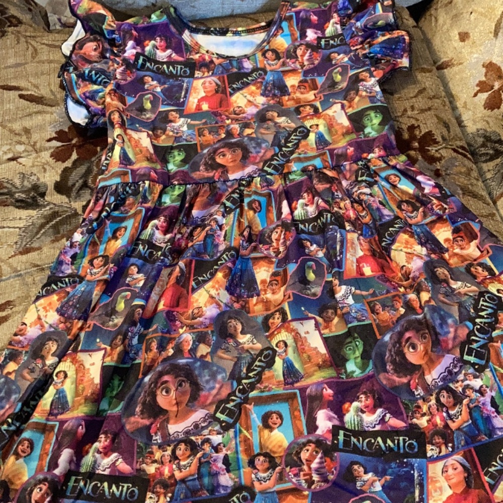Handmade Encanto Dress - Picture 4 of 7